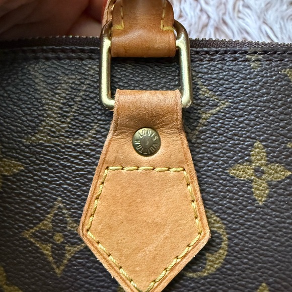 ๐ฏ % Authentic Louis Vuitton LV Hand Bag Alma Brown Monogram bag - Picture 15 of 16